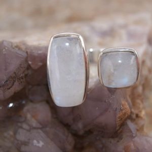 Sikara Silver Moonstone Ring